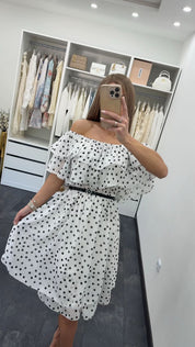 OFF SHOULDER POLKA KLEID