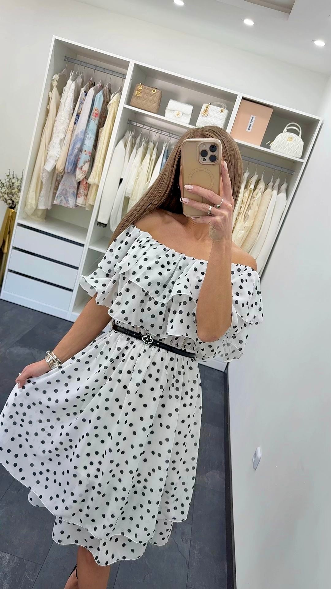 OFF SHOULDER POLKA KLEID