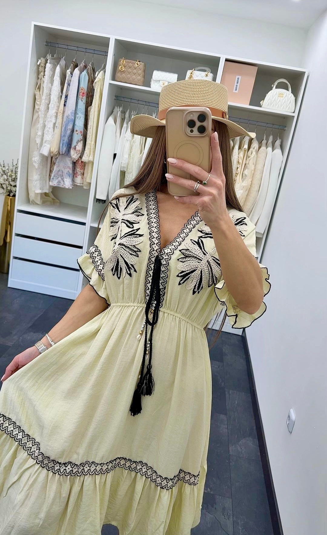 PREMIUM LEINENKLEID