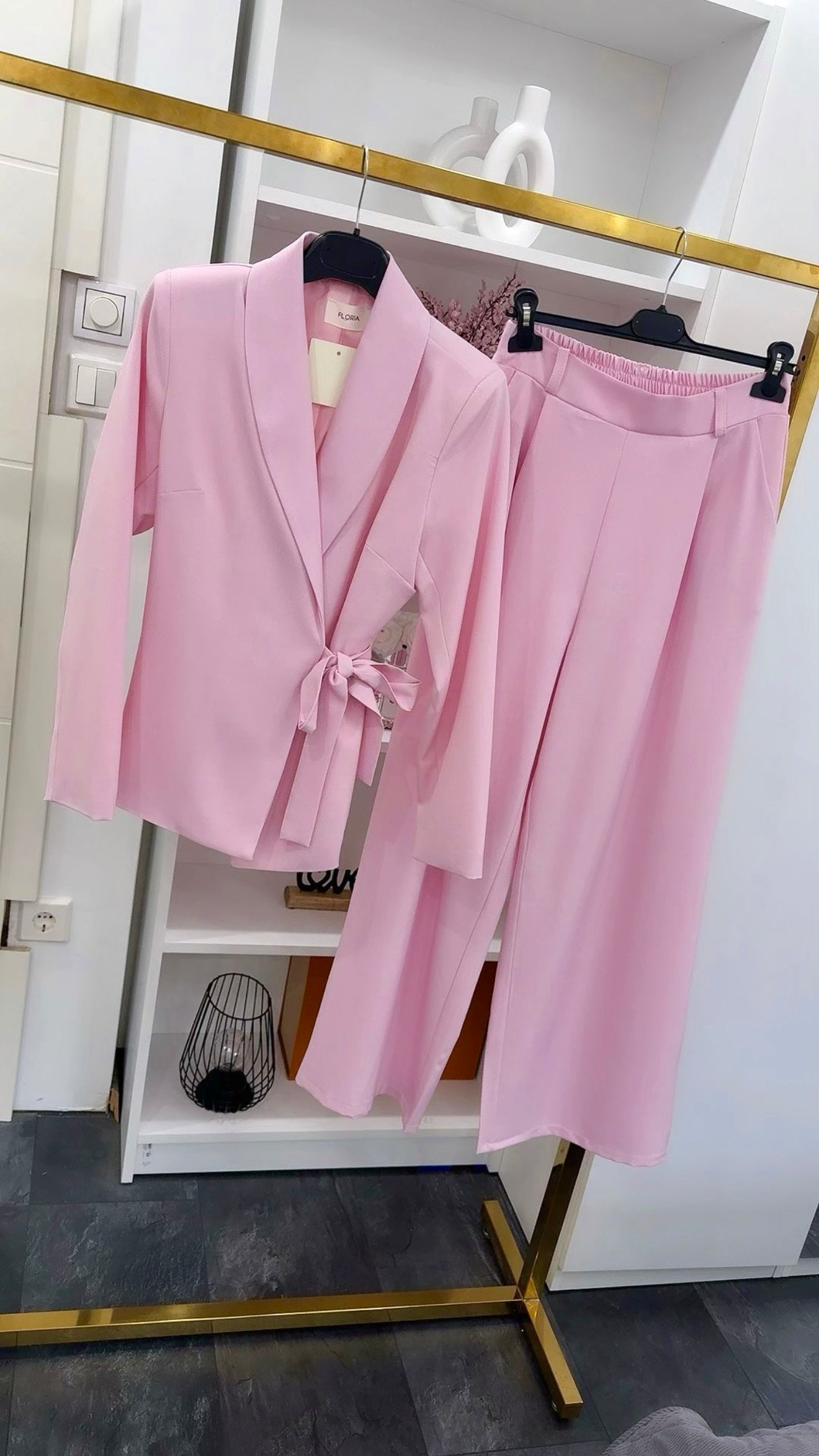 ROSE LUXE ANZUG