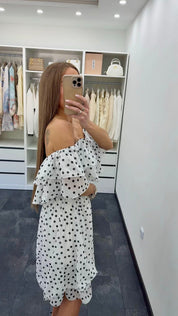 OFF SHOULDER POLKA KLEID