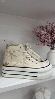 BEIGE EMBROIDERY PLATFORM  Sneaker