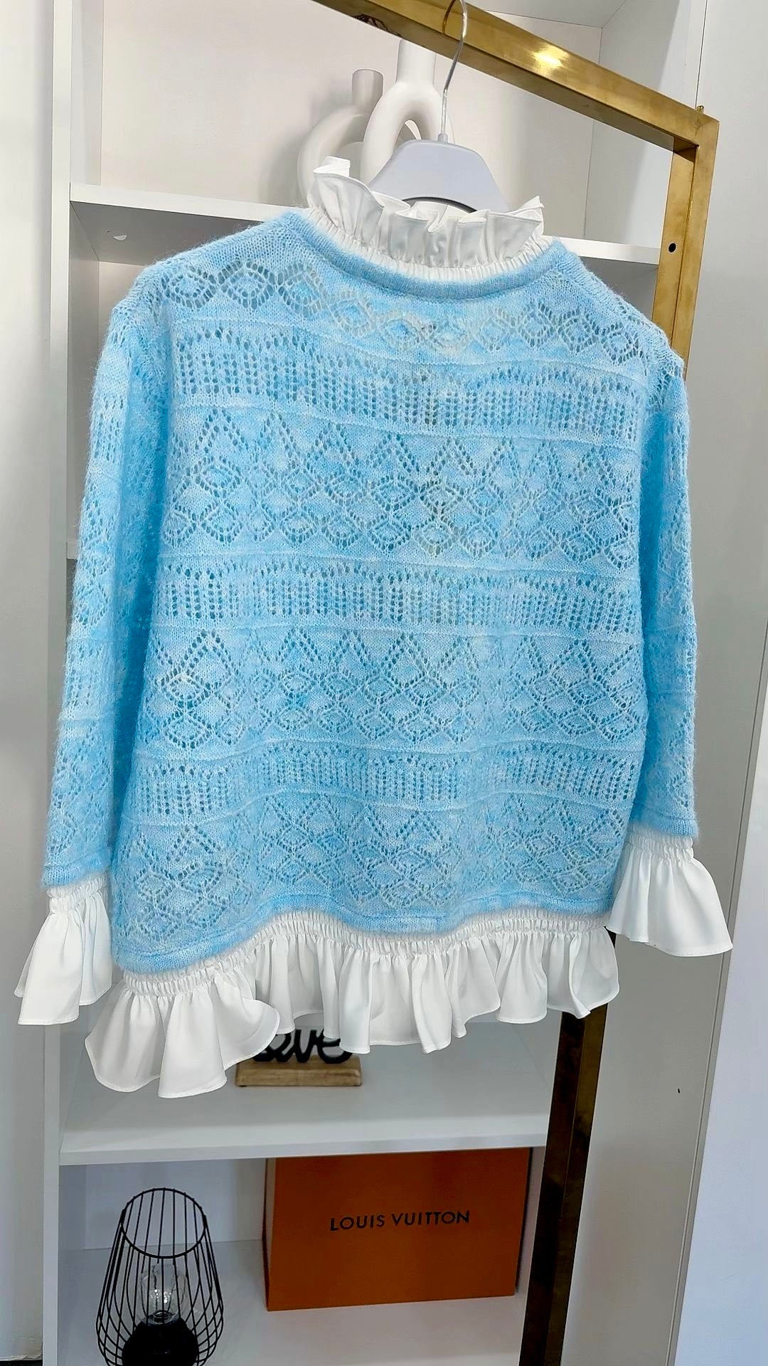 ROMANTIC RUFFLE KNIT JACKE