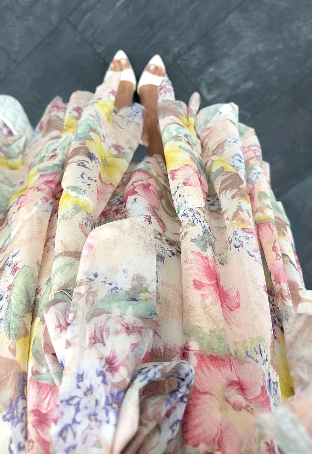 ROSE FLOWER VOLANTKLEID