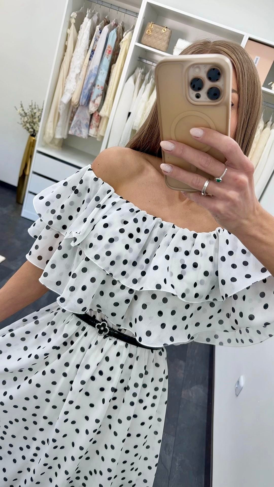 OFF SHOULDER POLKA KLEID