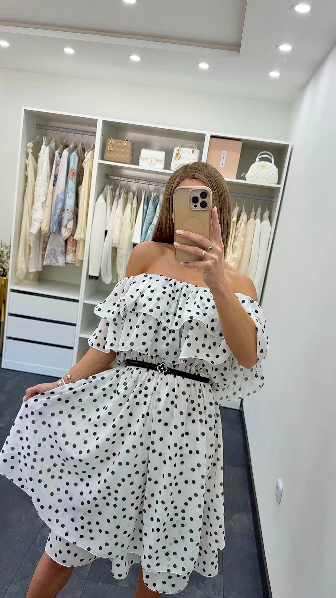OFF SHOULDER POLKA KLEID