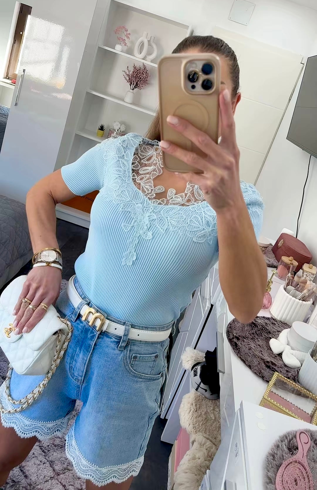 Luxury Strickbluse mit edlem Spitzenbesatz