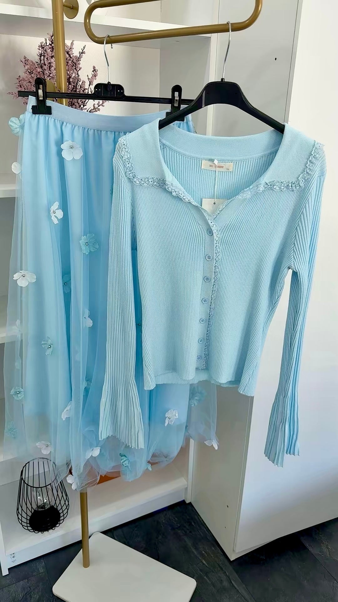 DREAMY FLORAL MIDIROCK