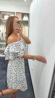 OFF SHOULDER POLKA KLEID