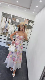 ROMANTIC FLORAL KLEID